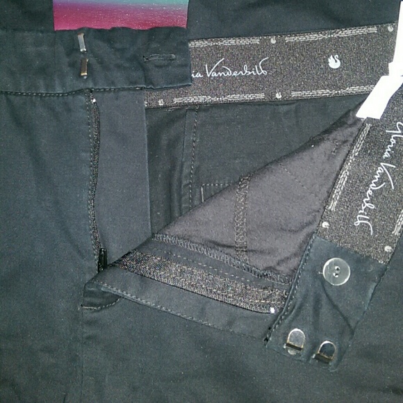 Gloria Vanderbilt Pants - Picture 2 of 6